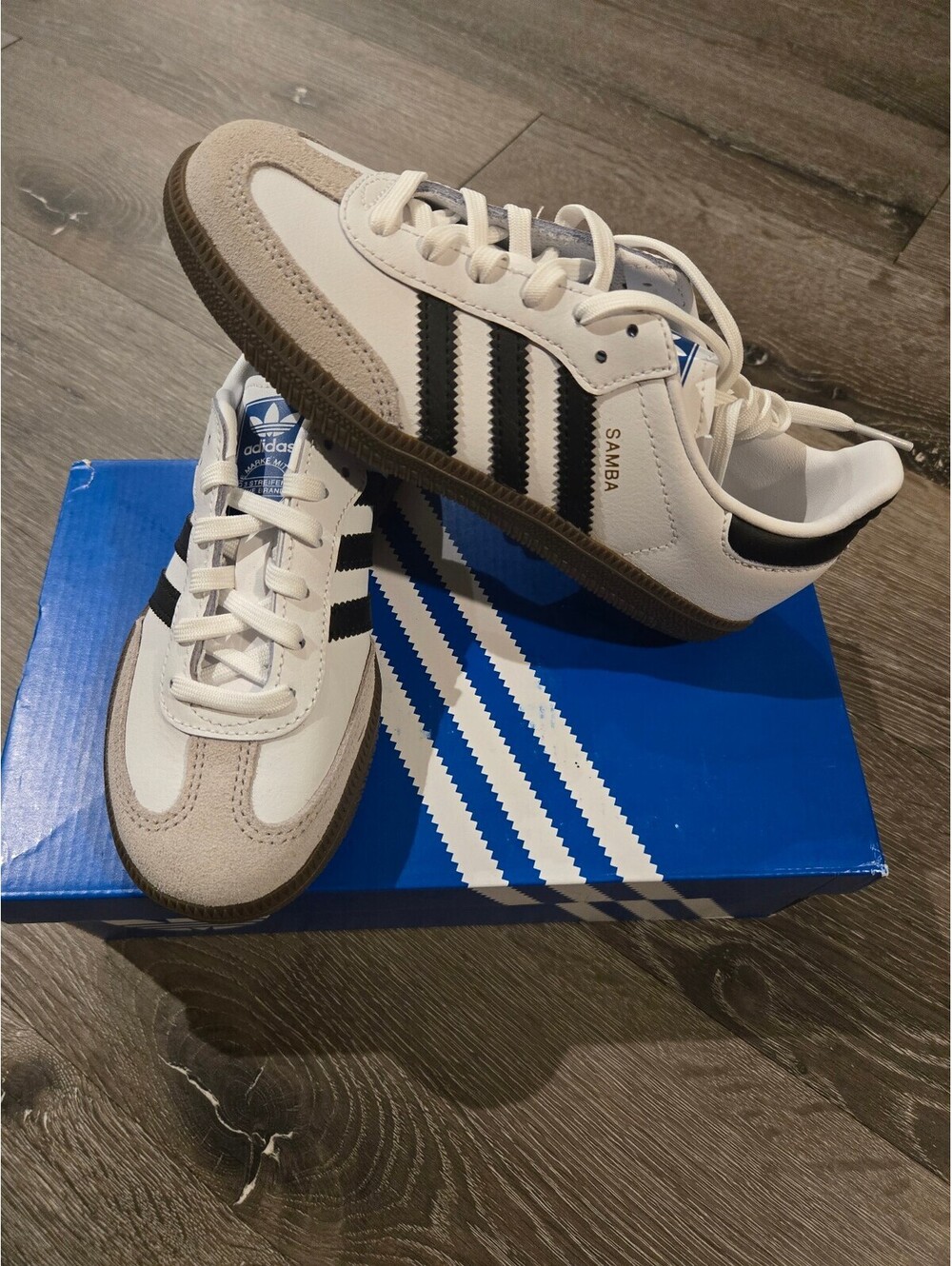 adidas Samba OG C White Black Gum Kids Size 1 IE3677 Sneakers NIB